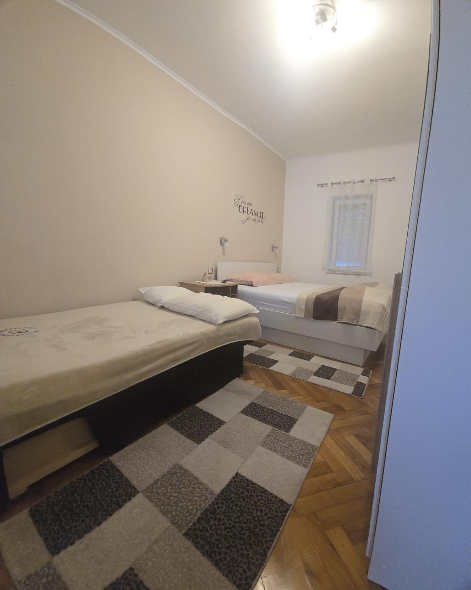 Apartment Sandra 2+2 *** Цриквеница Экстерьер фото