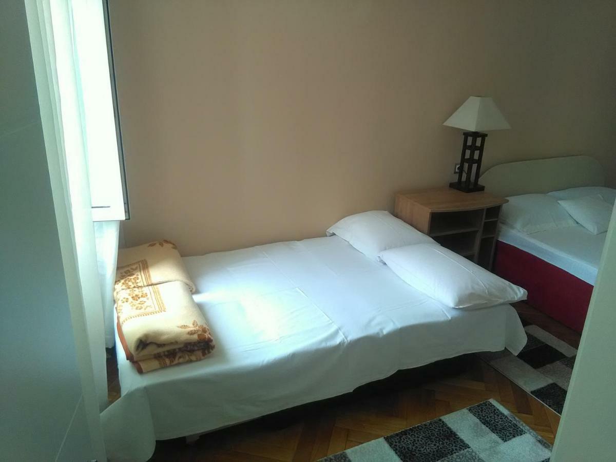 Apartment Sandra 2+2 *** Цриквеница Экстерьер фото
