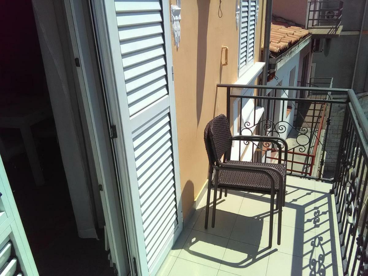 Apartment Sandra 2+2 *** Цриквеница Экстерьер фото