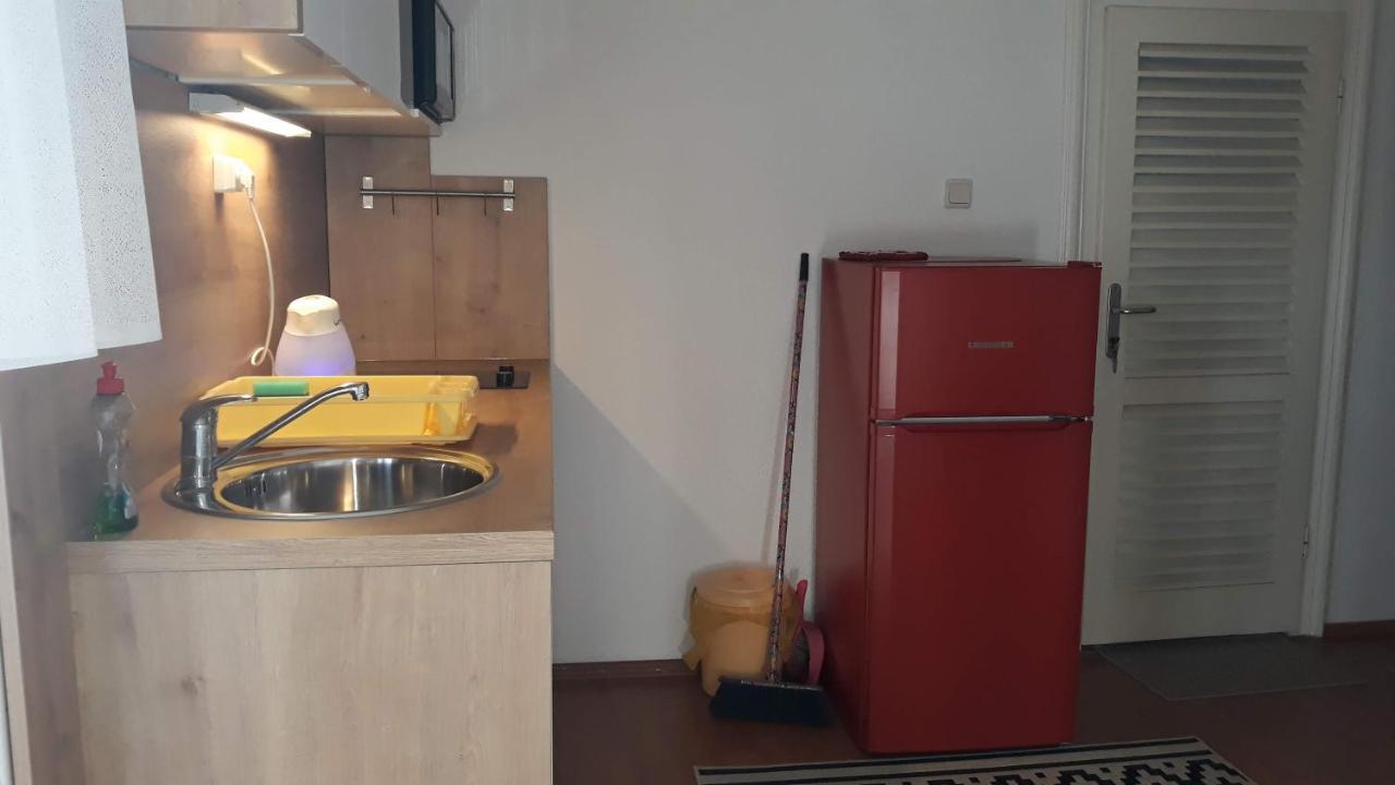 Apartment Sandra 2+2 *** Цриквеница Экстерьер фото